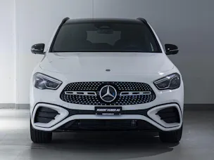 Mercedes-Benz GLA 220 d 4MATIC "Swiss Star"