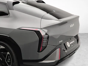https://vehicle.imgix.net/4401128/6ed77954-c6db-4c41-9a81-a451a1f8c5ea.jpg