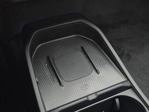 https://vehicle.imgix.net/4401132/bcb07461-8fe5-44f6-969b-d3c21cee6cbf.jpg