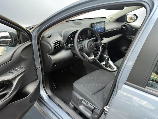 Toyota Yaris 1.5 VVT-i HSD Comfort