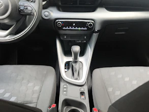 https://vehicle.imgix.net/4401143/d3381a3c-3c72-44c4-b4e3-95c4dbc60c60.jpg
