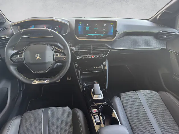 PEUGEOT 208 e-GT