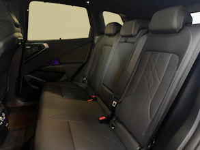 https://vehicle.imgix.net/4401172/14f49ec5-d602-4966-aca9-7a9b23148578.jpg