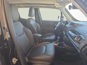 Fahrzeugbild JEEP Renegade 1.3 S 4xe / ab 3,9% Leasing bei Abschluss einer Protect Autoversicherung