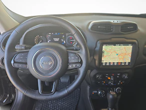 https://vehicle.imgix.net/4401178/f1ba6bca-4213-4abe-9361-15b415350391.jpg