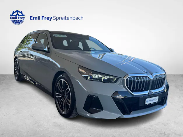 BMW 520d xDrive Touring / Jetzt mit attraktivem 1.99% Leasing