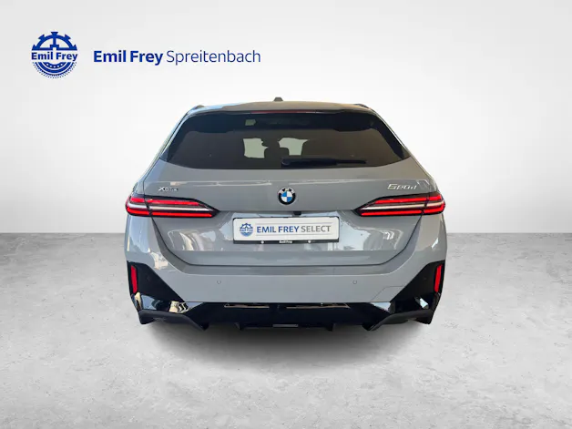 BMW 520d xDrive Touring / Jetzt mit attraktivem 1.99% Leasing