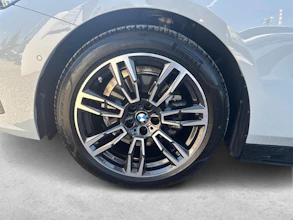 https://vehicle.imgix.net/4401183/a080faff-7611-4259-bb0a-7a000e0dc7c9.jpg