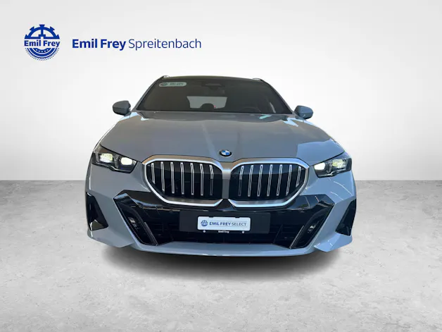 BMW 520d xDrive Touring / Jetzt mit attraktivem 1.99% Leasing