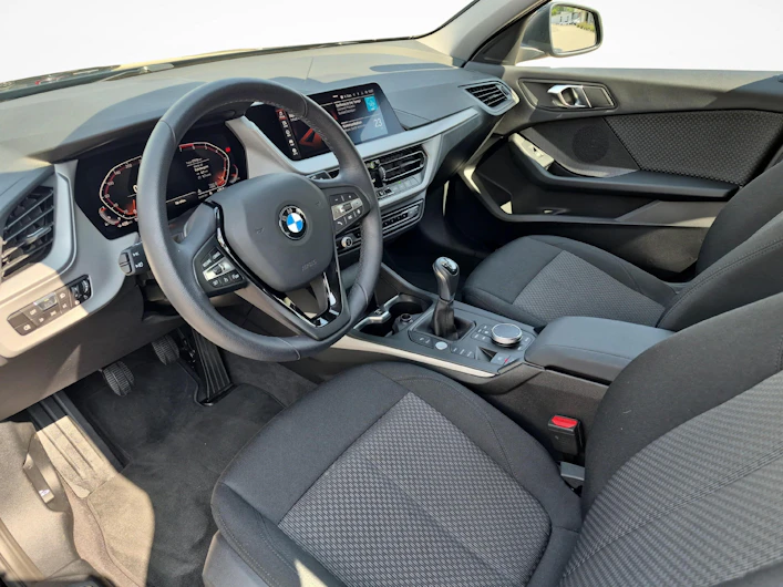 Fahrzeugbild BMW 1 SERIES
