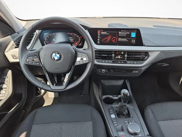 BMW 118i / ab 3,99% Leasing bei Abschluss einer Protect Autoversicherung