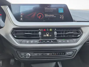 BMW 118i / ab 3,99% Leasing bei Abschluss einer Protect Autoversicherung