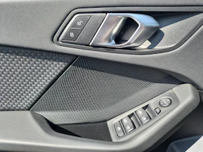 Fahrzeugbild BMW 118i / ab 3,99% Leasing bei Abschluss einer Protect Autoversicherung
