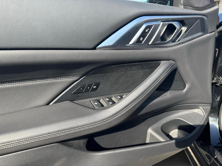 Fahrzeugbild BMW 4 SERIES