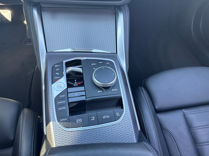 Fahrzeugbild BMW 4 SERIES