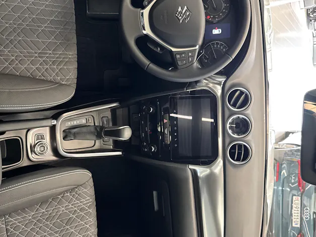 Suzuki Vitara 1.4 T Piz Sulai Top Hybrid 4x4