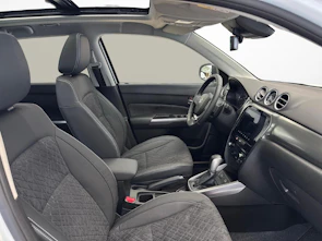 Fahrzeugbild SUZUKI Vitara 1.4 T Piz Sulai Top Hybrid 4x4