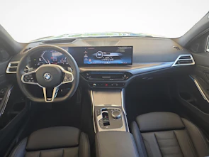 image du véhicule BMW 320d xDrive Touring / ab 3,99% Leasing bei Abschluss einer Protect Autoversicherung