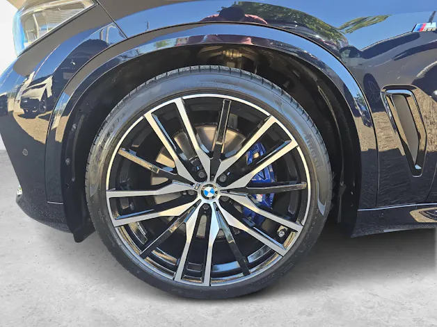BMW X5 40i xDrive SAG / Jetzt mit attraktivem 1.99% Leasing