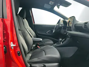 Toyota Yaris 1.5 VVT-i HSD Premium