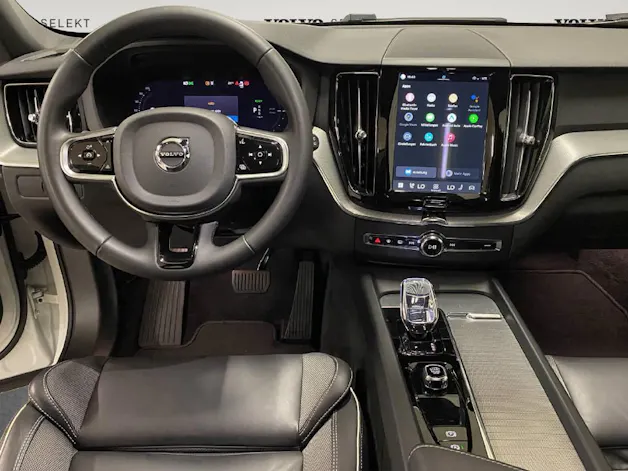 Volvo XC60 2.0 T6 TE Plus Dark eAWD