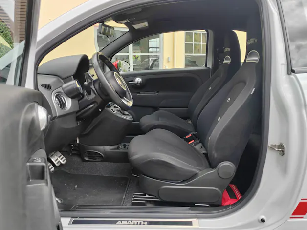 Fiat 595 Abarth 1.4 T-Jet 160 Pista