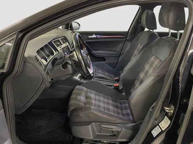 VW Golf VII 2.0 TSI GTI DSG