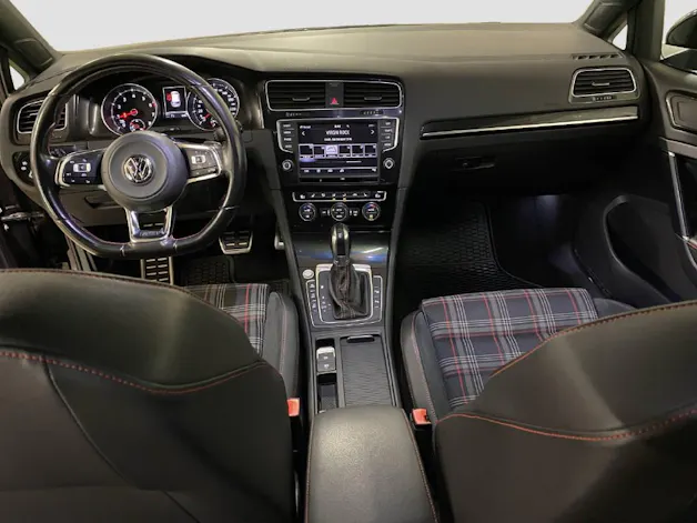 VW Golf VII 2.0 TSI GTI DSG