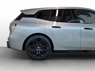 BMW iX xDrive60