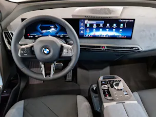 BMW iX xDrive60