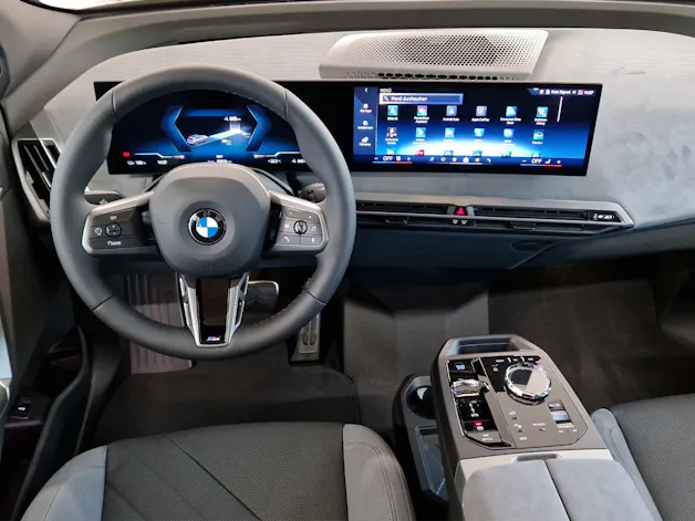 BMW iX xDrive60
