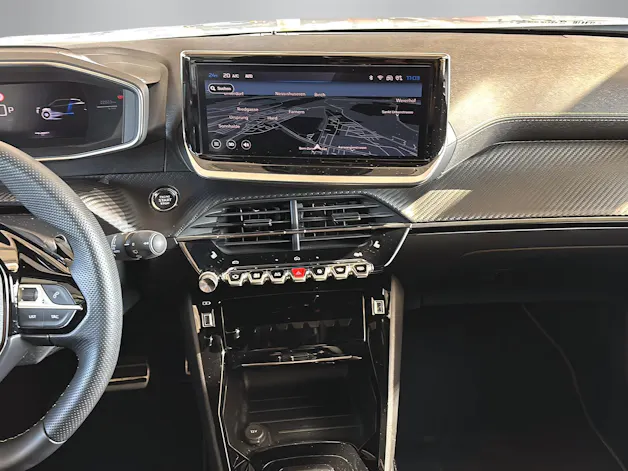 PEUGEOT 2008 1.2 Hybrid 145 GT
