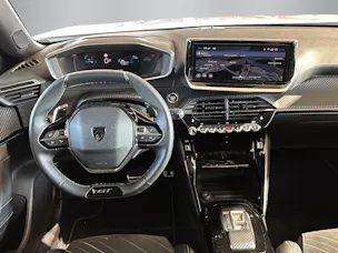 PEUGEOT 2008 1.2 Hybrid 145 GT