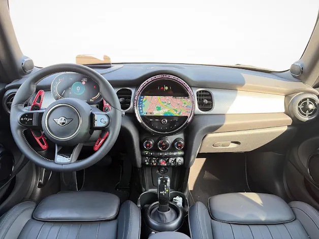 Mini Cabrio F57 2.0i Cooper S Yours Trim