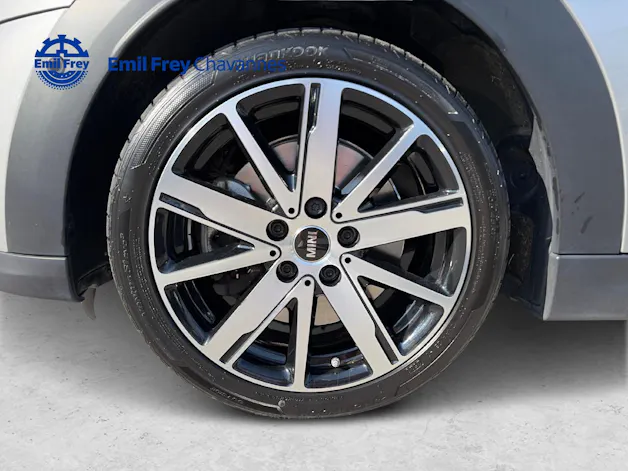 Mini Cabrio F57 2.0i Cooper S Yours Trim