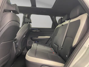https://vehicle.imgix.net/4401503/665dee3a-ae84-4c00-9040-9d2d93a3d807.jpg