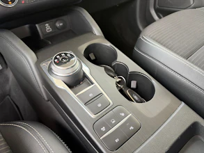 https://vehicle.imgix.net/4401518/8ef582c2-4b75-4a12-b0f3-b68aa07e16b4.jpg