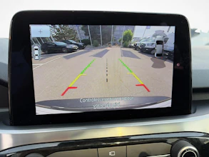 https://vehicle.imgix.net/4401518/a3a1e150-2cdf-4ea4-bfad-5b86025e15b3.jpg
