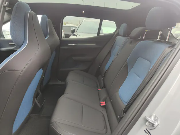 VOLVO EX30 E60 Twin Ultra Performance Sw. Black Ed. AWD