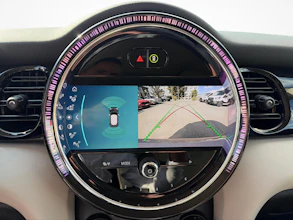 https://vehicle.imgix.net/4401567/6ed20d1c-2f10-43ce-93ef-d88bd29f1002.jpg