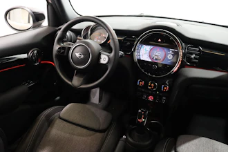 https://vehicle.imgix.net/4401570/a00603d1-67a8-49d1-98c5-8b08c85828a0.JPG