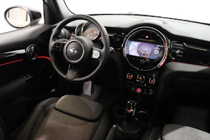 Fahrzeugbild MINI F55 1.5i Cooper