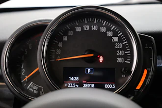 https://vehicle.imgix.net/4401570/f012457d-468b-4d6b-bd9e-0bd9e95ab395.JPG