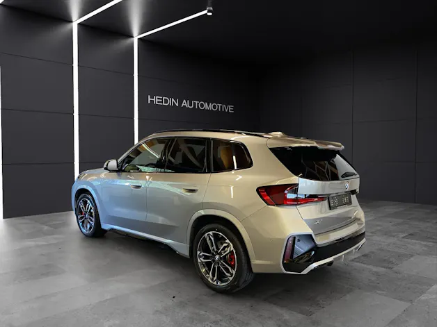 BMW X1 23i xDrive paddles