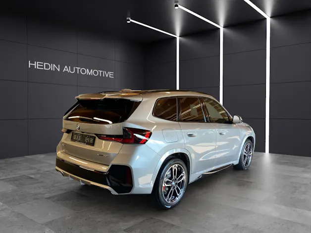 BMW X1 23i xDrive paddles