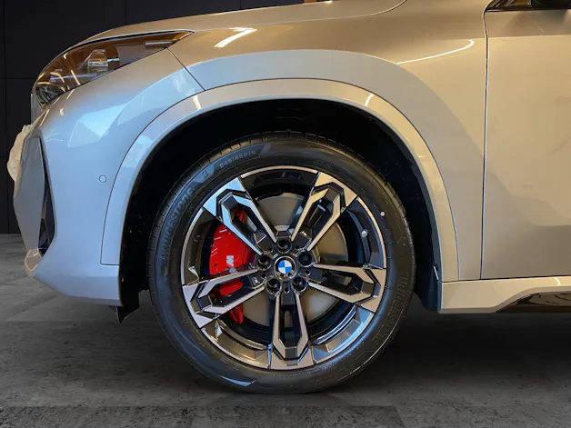 BMW X1 23i xDrive paddles
