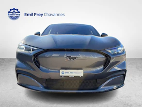 https://vehicle.imgix.net/4401613/cd458947-133b-4d6f-b69b-76e338f5254a.jpg