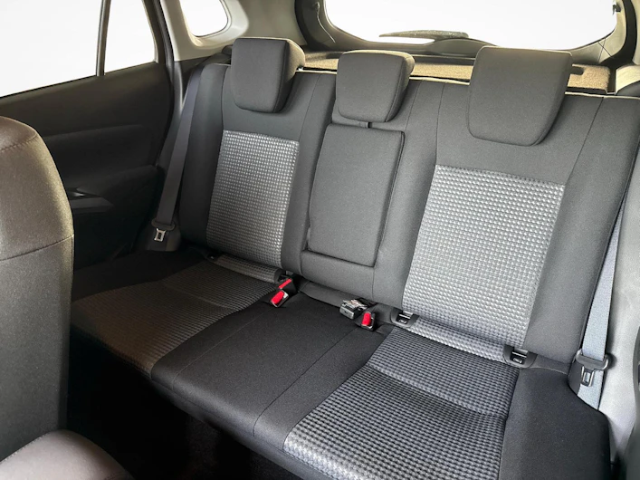 Fahrzeugbild SUZUKI S-CROSS