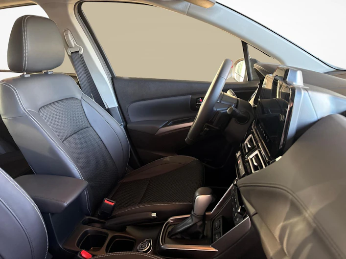 Fahrzeugbild SUZUKI S-CROSS