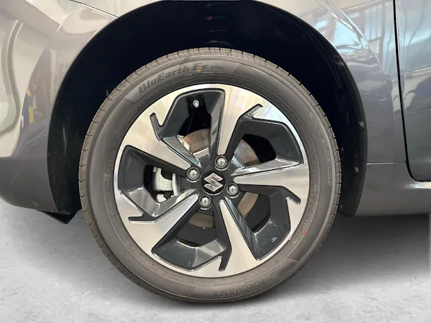 Suzuki Swift 1.2 Piz Sulai Top Hybrid 4x4